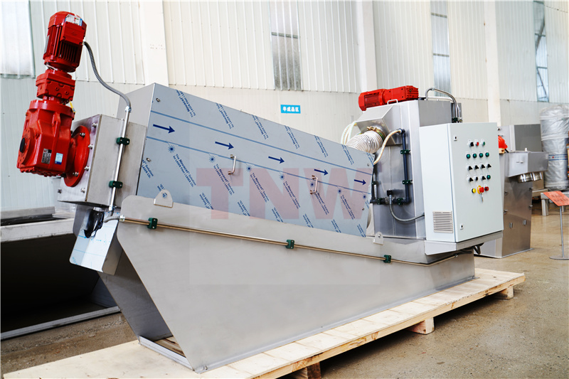 疊螺式污泥脫水機(jī)保養(yǎng)及延長(zhǎng)使用壽命的方法